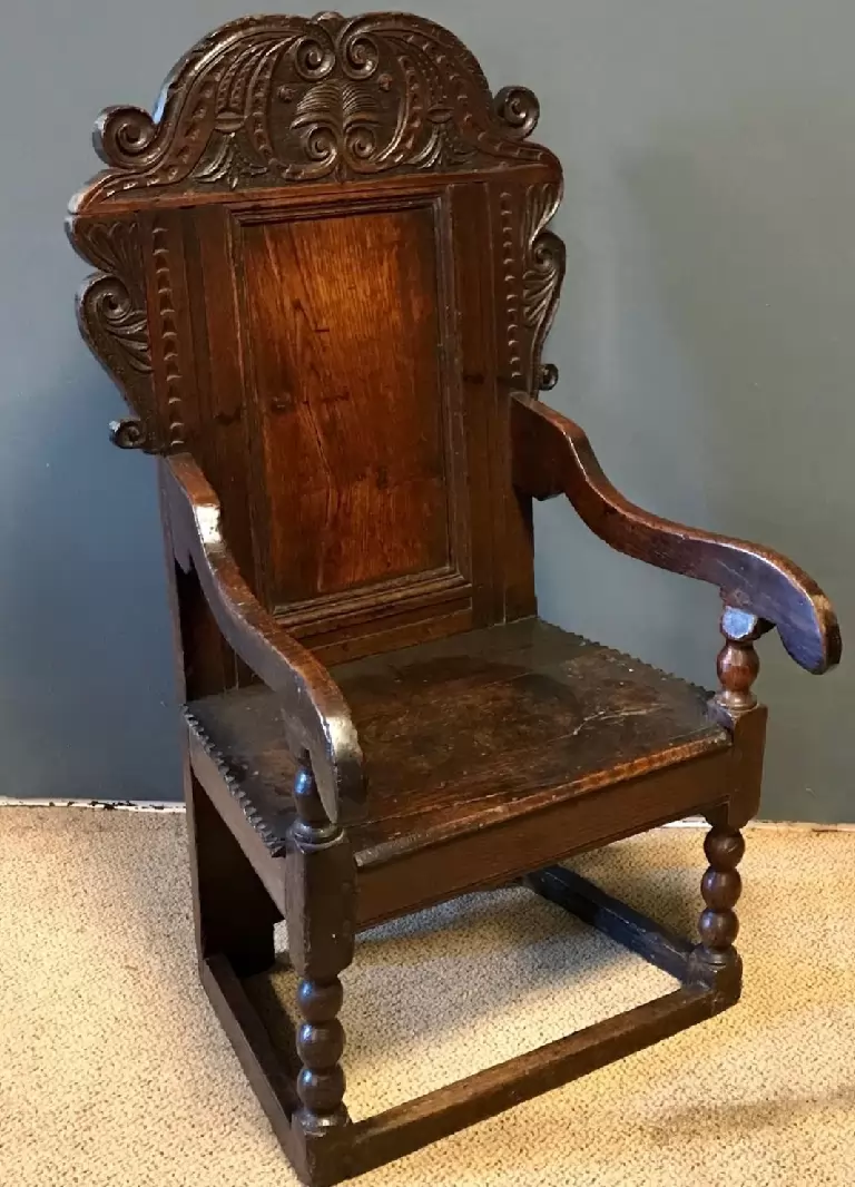 Sillas, Mecedoras y Confidentes